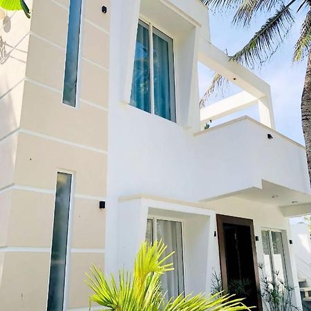Ayona Beach Villa Katuneriya Екстер'єр фото