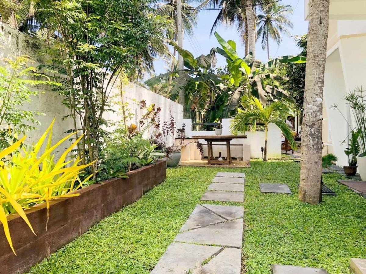 Ayona Beach Villa Katuneriya Екстер'єр фото