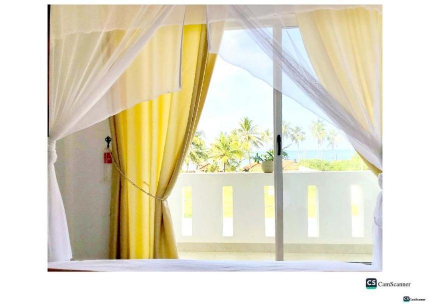 Ayona Beach Villa Katuneriya Номер фото